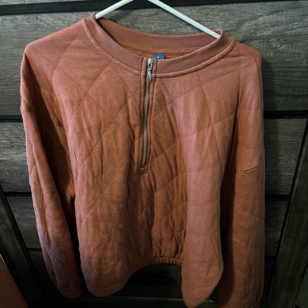 Old Navy Quilted Half-Zip Pullover in Warm Brown